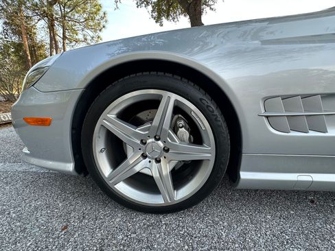 Used 2009 Mercedes-Benz SL 550 image 6