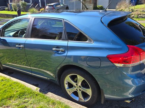 Used 2010 Toyota Venza AWD image 5