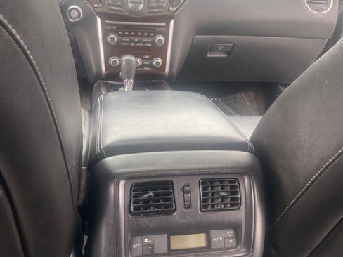 Used 2013 Nissan Pathfinder Platinum w/ Platinum Premium Pkg image 1