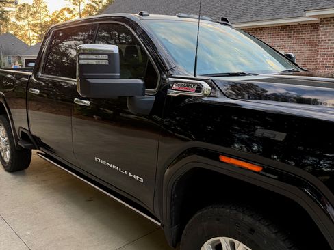 Used 2022 GMC Sierra 2500 Denali w/ Denali Ultimate Package AWD/4WD image 6