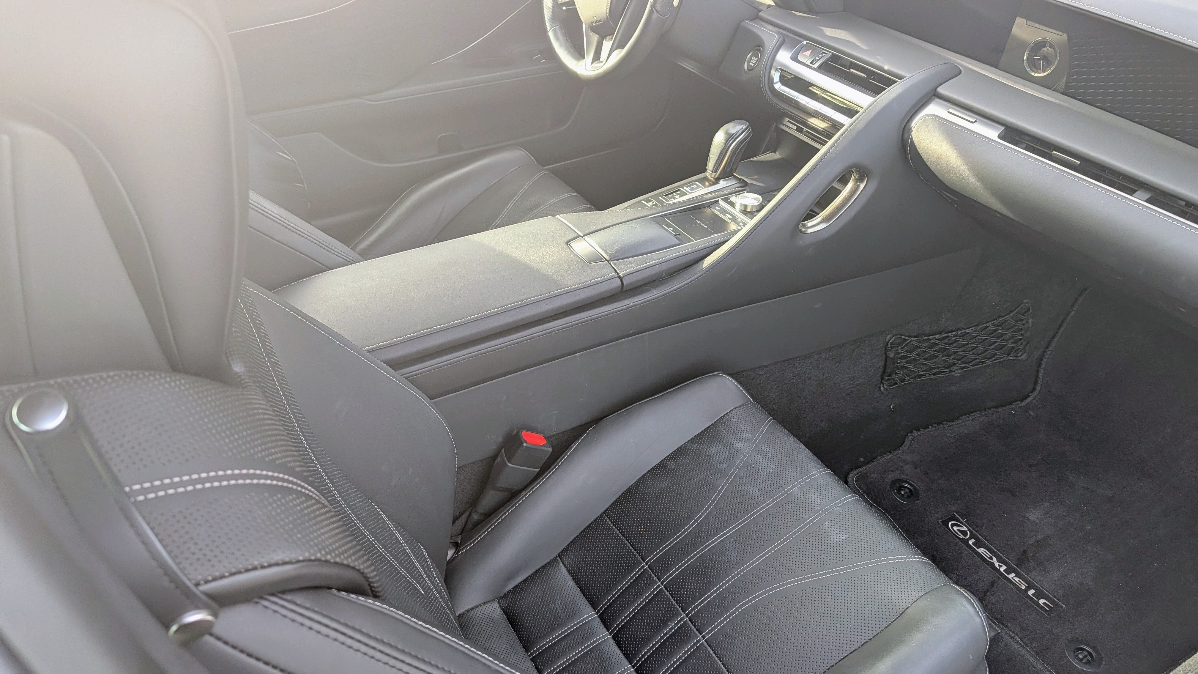 Used 2018 Lexus LC 500 Coupe w/ Touring Package RWD image 15