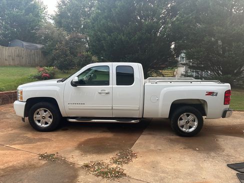 Used 2013 Chevrolet Silverado 1500 LTZ w/ LTZ Plus Package image 4