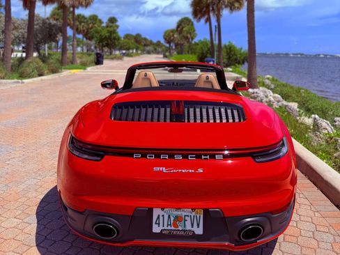 Used 2020 Porsche 911 Carrera S RWD image 12