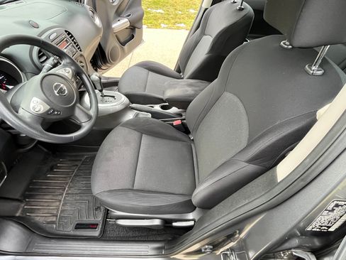 Used 2014 Nissan Juke S image 11