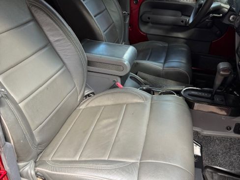 Used 2008 Jeep Wrangler Unlimited X image 8