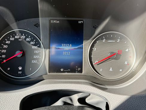 Used 2025 Mercedes-Benz Sprinter 2500 image 12