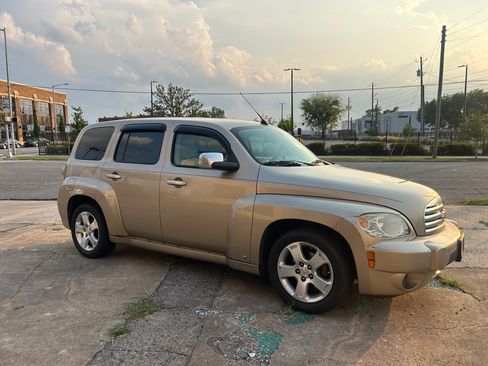 Used 2006 Chevrolet HHR LT FWD image 1