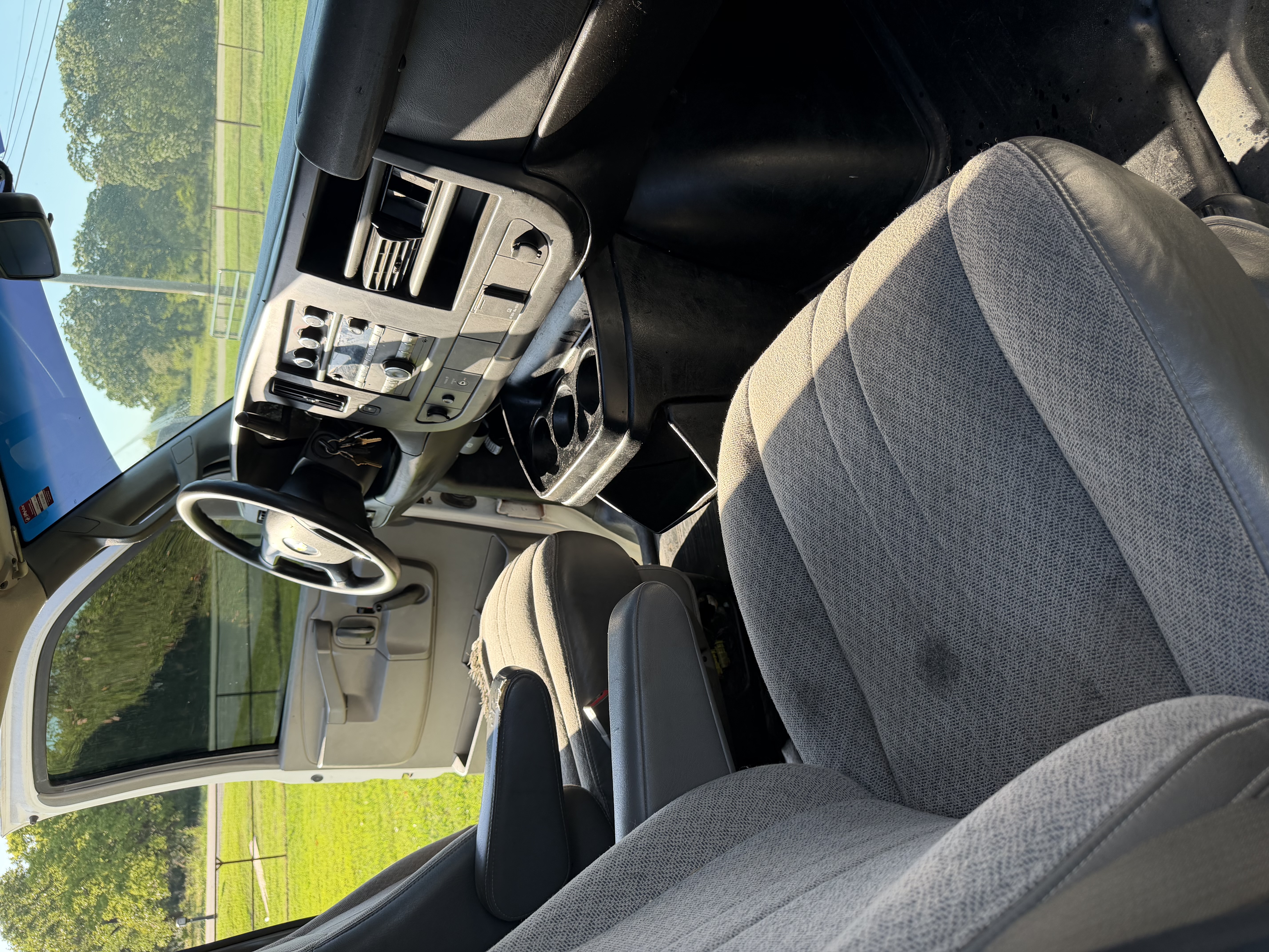 Used 2016 Chevrolet Express 3500 RWD image 14