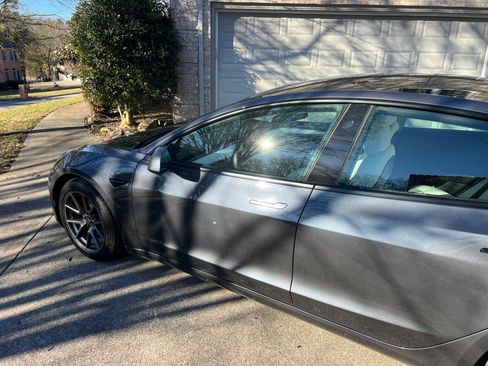 Used 2021 Tesla Model 3 Standard Range Plus image 5