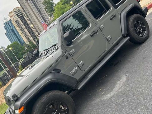 Used 2018 Jeep Wrangler Unlimited Sport S AWD/4WD image 13