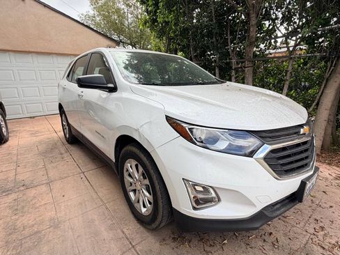 Used 2020 Chevrolet Equinox LS image 10