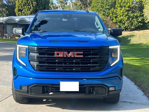 Used 2023 GMC Sierra 1500 Elevation w/ X31 Off-Road Package image 4