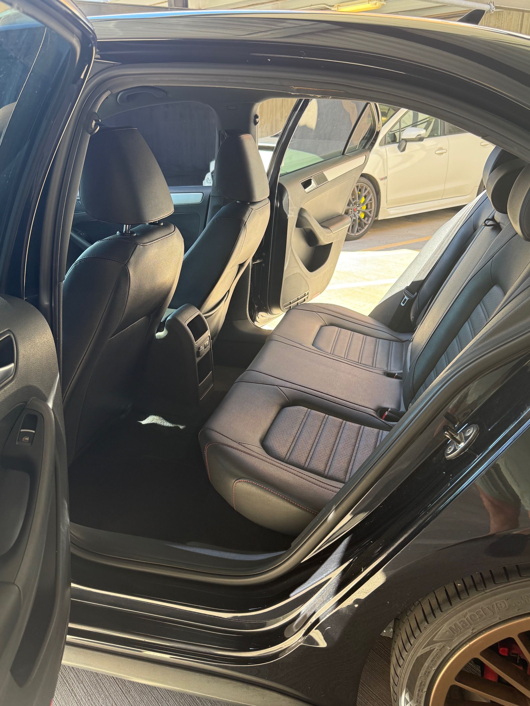 Used 2013 Volkswagen Jetta GLI Autobahn FWD image 9