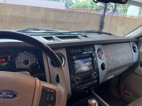 Used 2012 Ford Expedition Limited RWD image 11