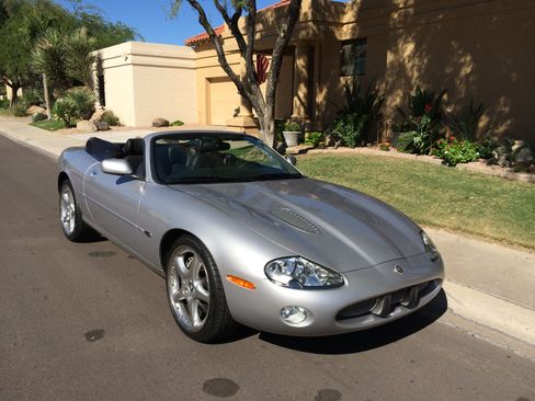 Used 2001 Jaguar XKR R Silverstone Convertible 2D image 1