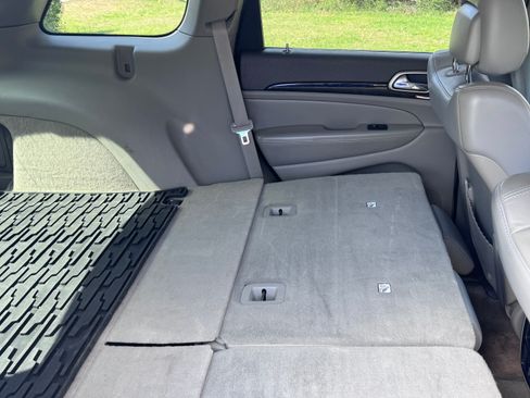Used 2013 Jeep Grand Cherokee Laredo image 11