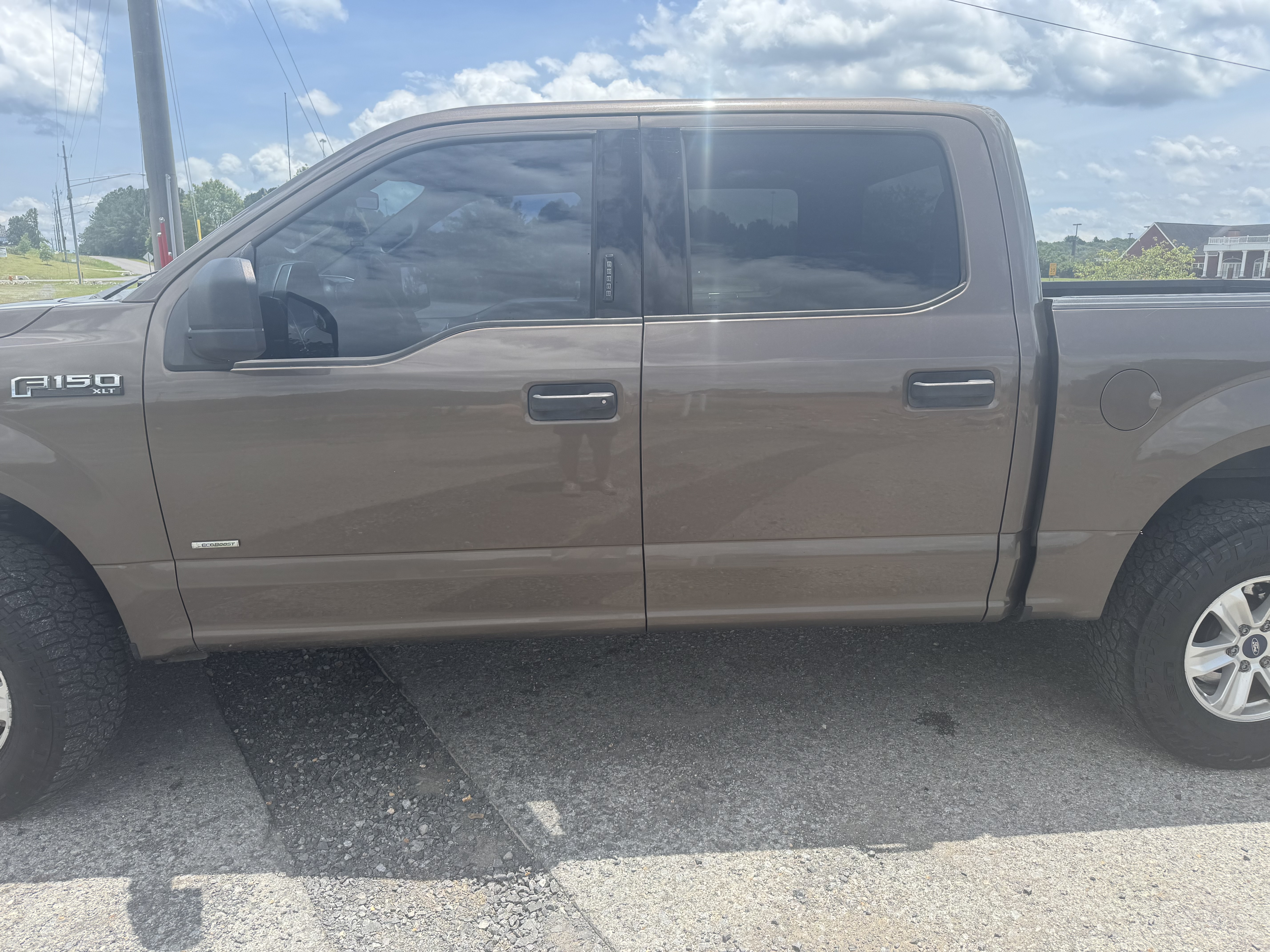 Used 2016 Ford F150 XLT AWD/4WD image 4