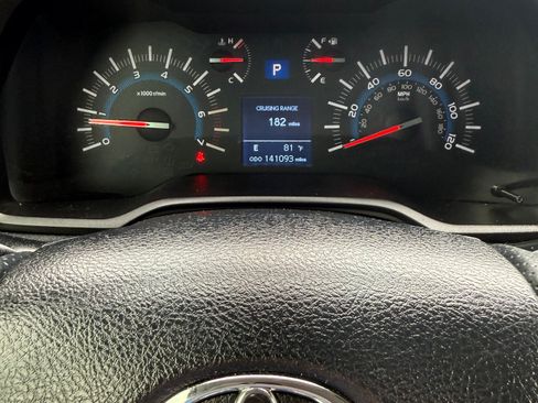 Used 2017 Toyota 4Runner Limited AWD/4WD image 14