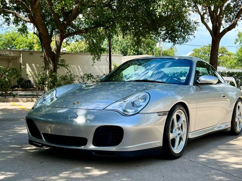Used 2003 Porsche 911 Carrera 4S image 2