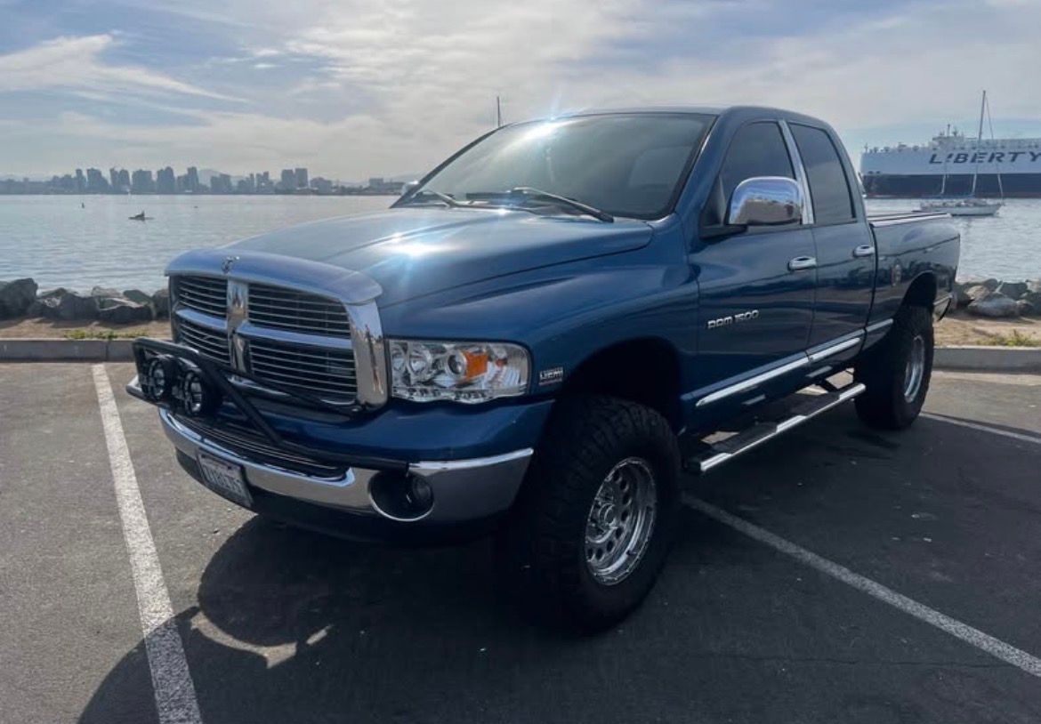 Used 2005 Dodge Ram 1500 Truck SLT RWD image 1