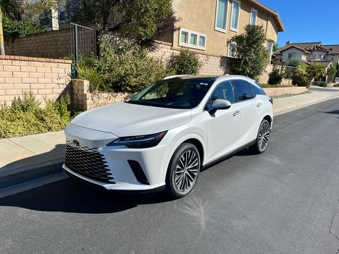 Used 2026 Lexus RX 350h image 8