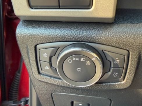 Used 2015 Ford F150 Lariat w/ Equipment Group 502A Luxury image 27