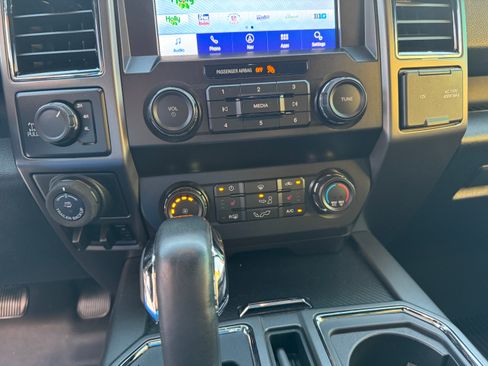 Used 2020 Ford F150 XLT w/ Equipment Group 302A Luxury image 6