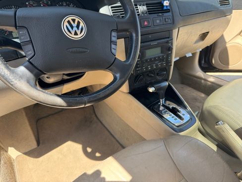 Used 2002 Volkswagen Jetta GLS image 8