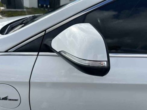 Used 2017 Hyundai Sonata Plug-In Hybrid image 8