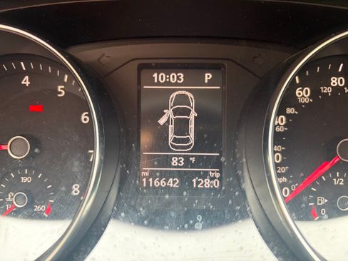 Used 2016 Volkswagen Passat 1.8T SE FWD image 28