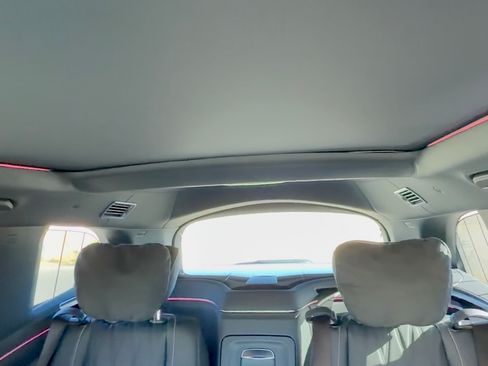 Used 2024 Mercedes-Benz Maybach GLS 600 4MATIC image 9