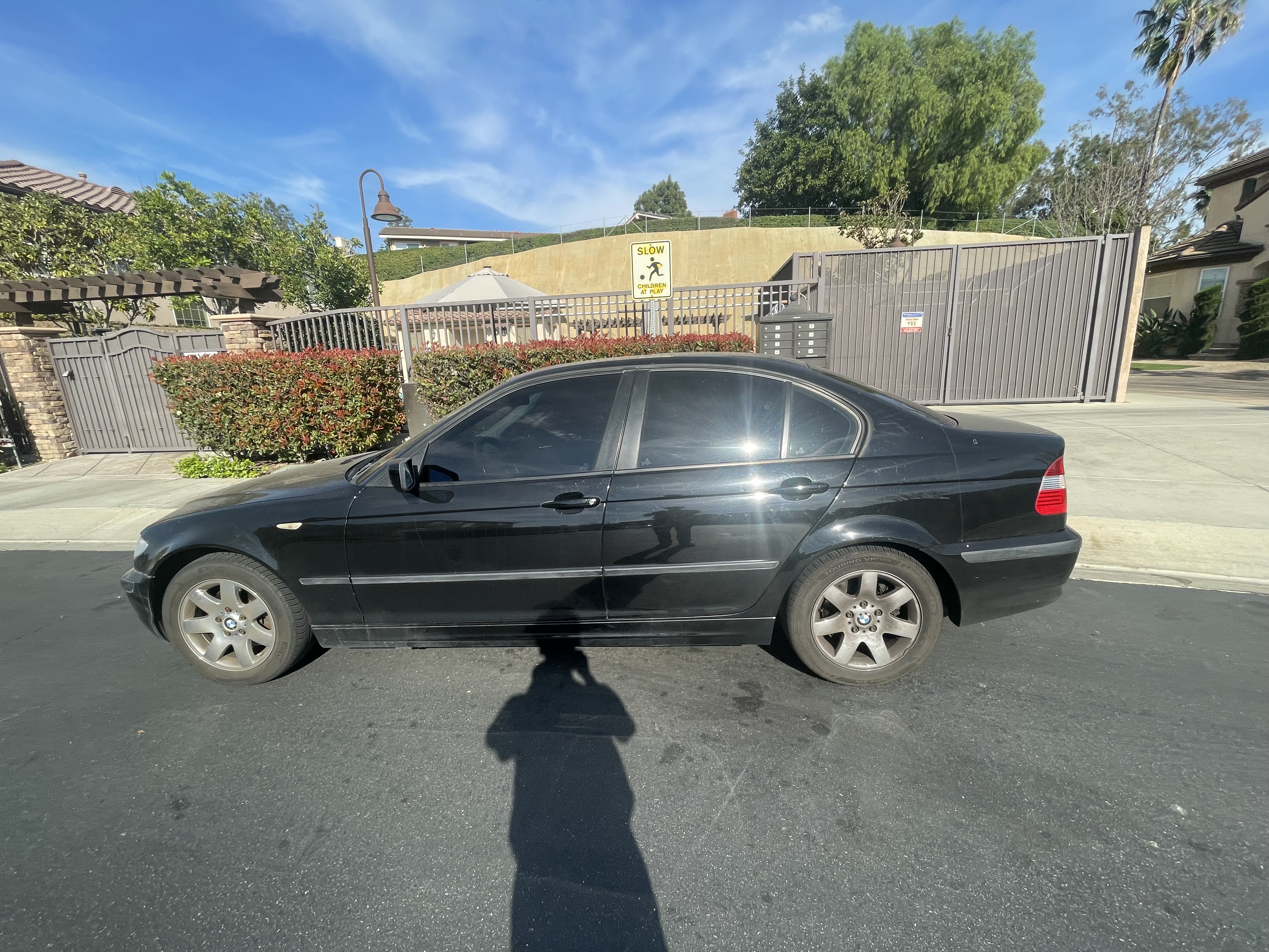 Used 2005 BMW 325i Sedan RWD image 6