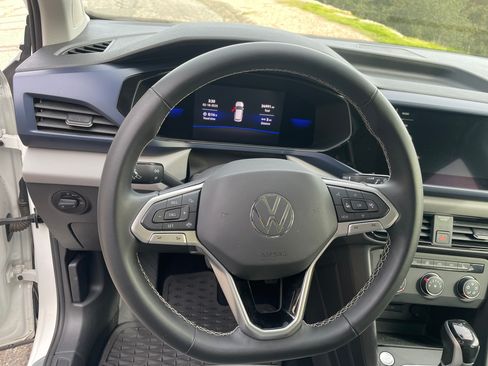 Used 2022 Volkswagen Taos SE image 10