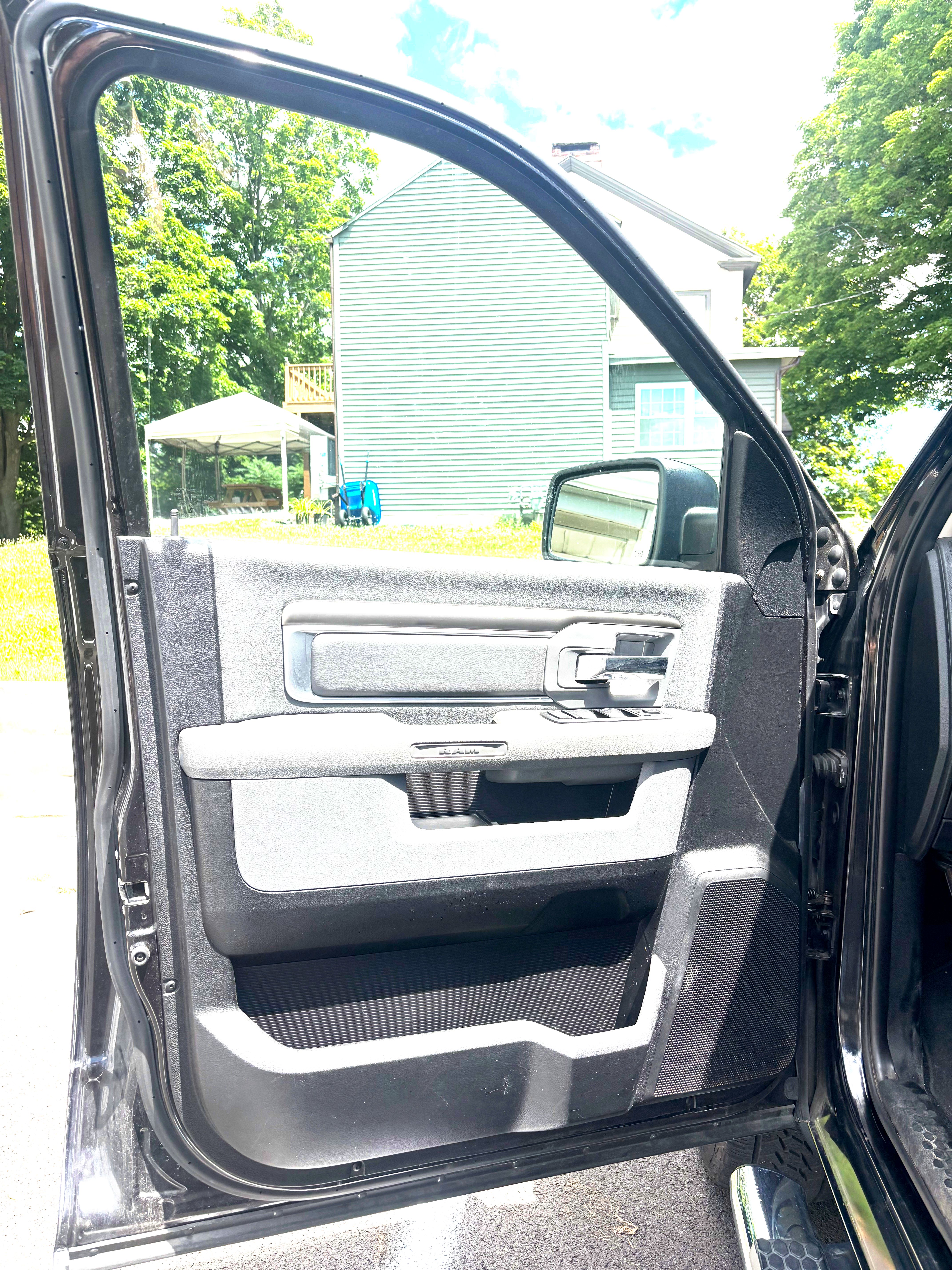 Used 2015 RAM 1500 Big Horn AWD/4WD image 21