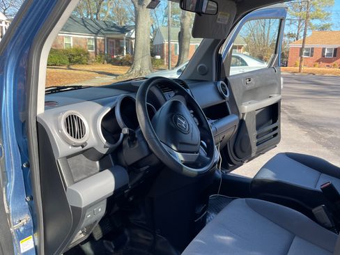 Used 2007 Honda Element LX image 1