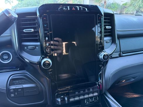 Used 2023 RAM 3500 Limited image 14