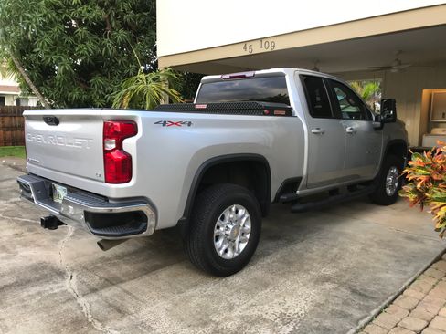 Used 2022 Chevrolet Silverado 2500 LT w/ All Star Edition AWD/4WD image 4