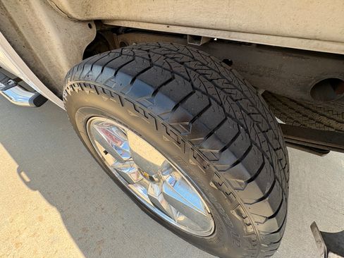 Used 2011 Chevrolet Silverado 1500 LT w/ Texas Edition image 6