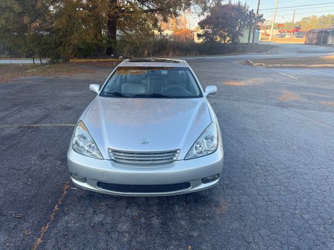 Used 2002 Lexus ES 330 image 2