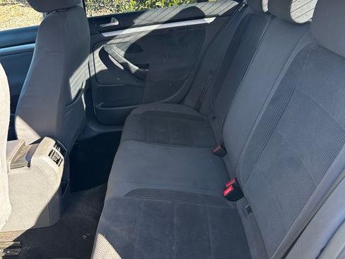 Used 2009 Volkswagen Jetta S image 11