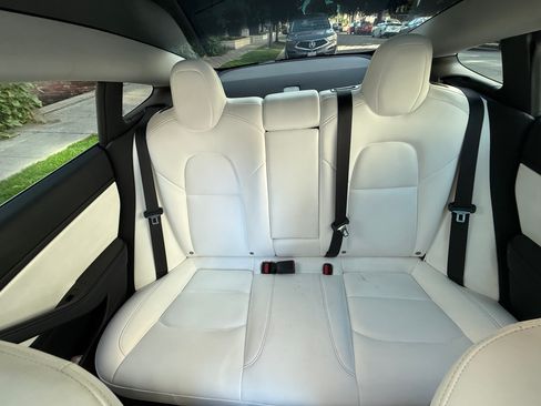 Used 2019 Tesla Model 3 Long Range image 11