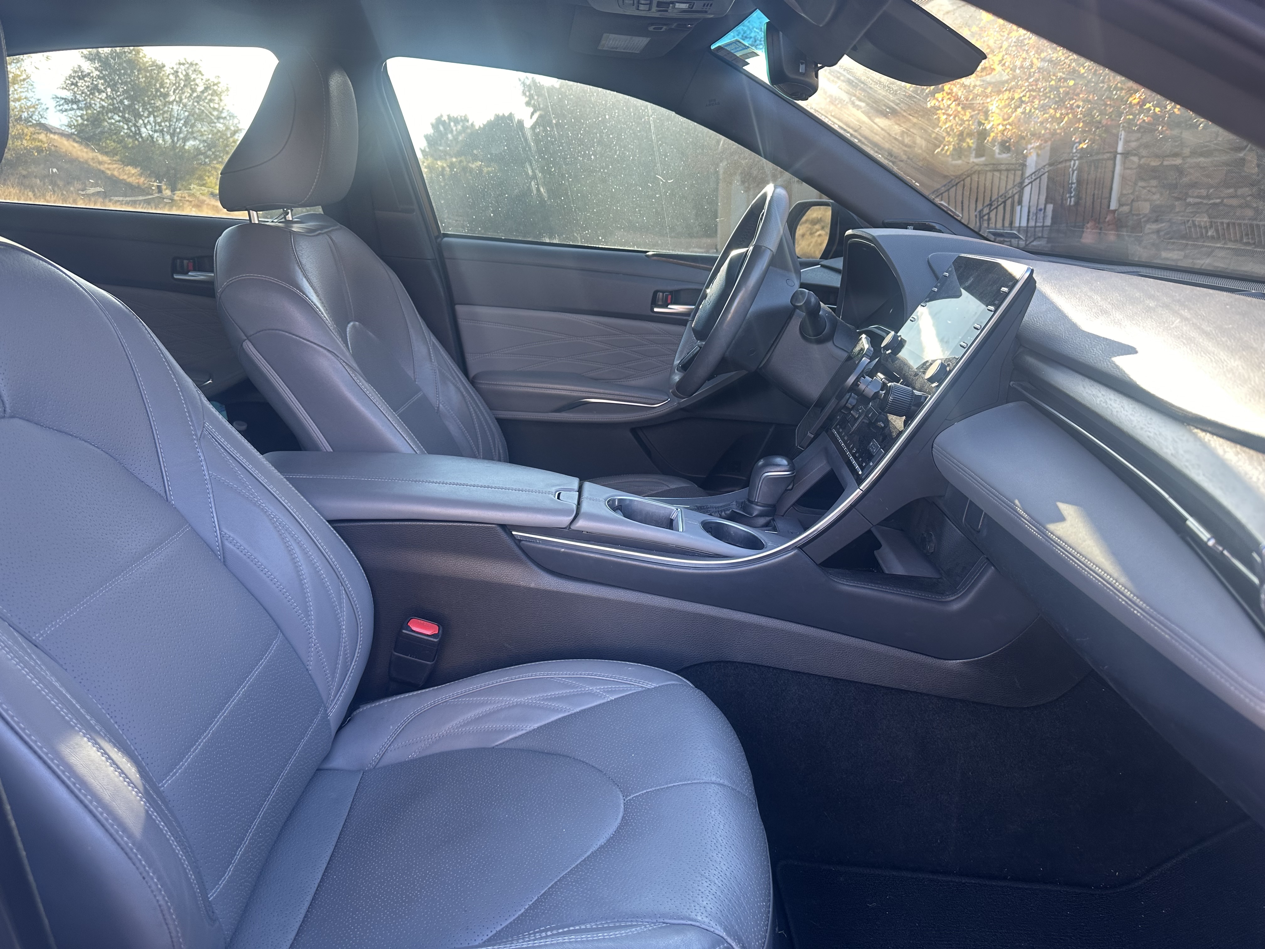 Used 2019 Toyota Avalon Limited w/ Advanced Safety Package FWD image 5