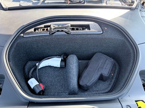 Used 2021 Polestar Polestar 2 w/ Performance Package image 26