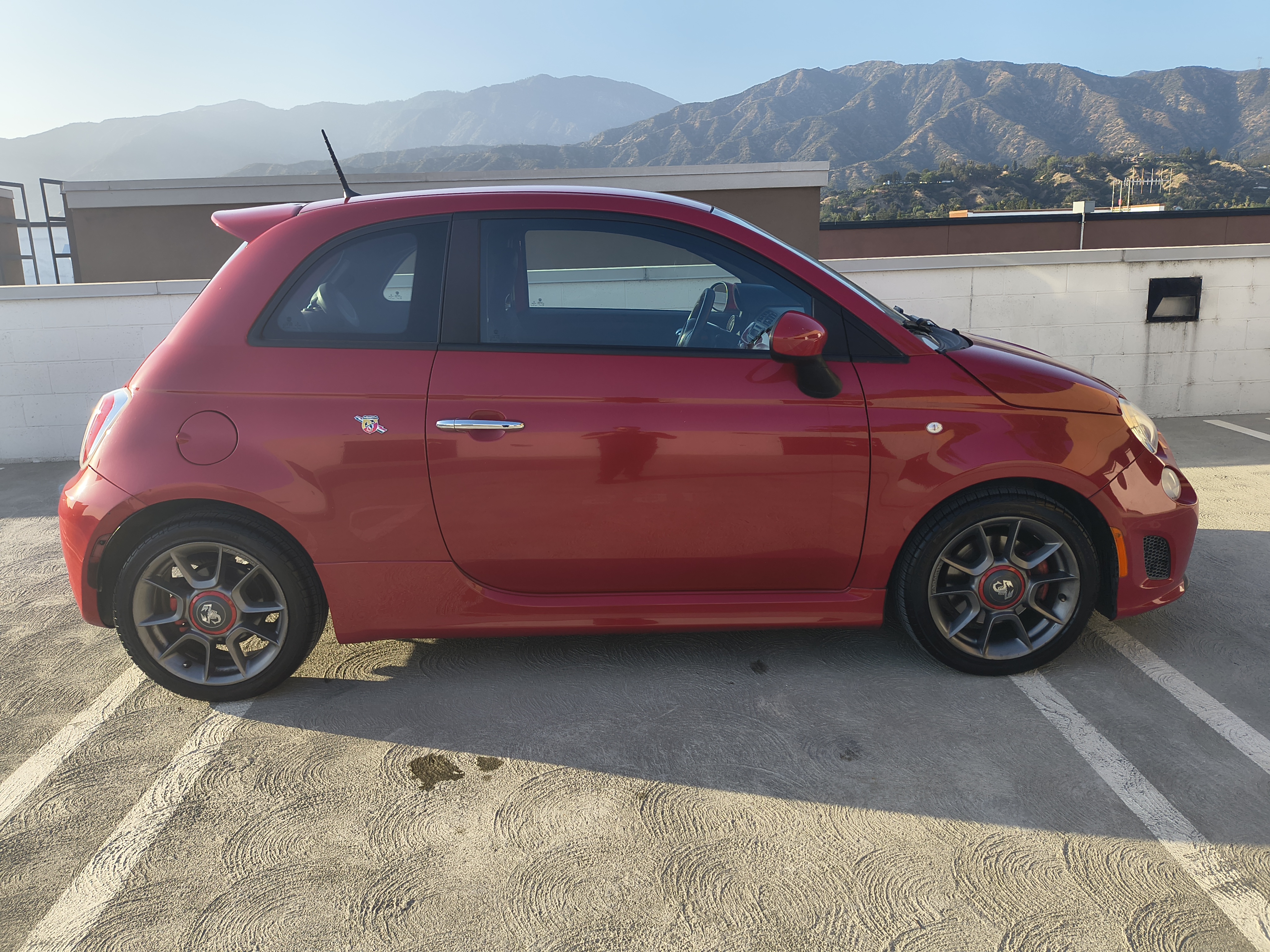 Used 2015 FIAT 500 Abarth FWD image 9