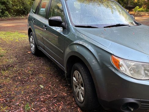 Used 2010 Subaru Forester 2.5X image 5