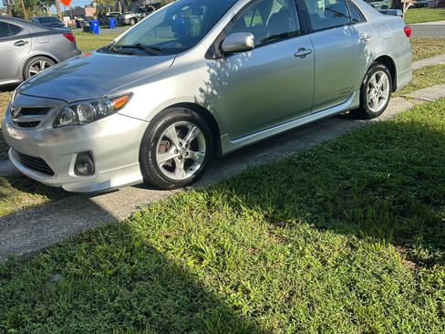 Used 2012 Toyota Corolla S FWD image 8