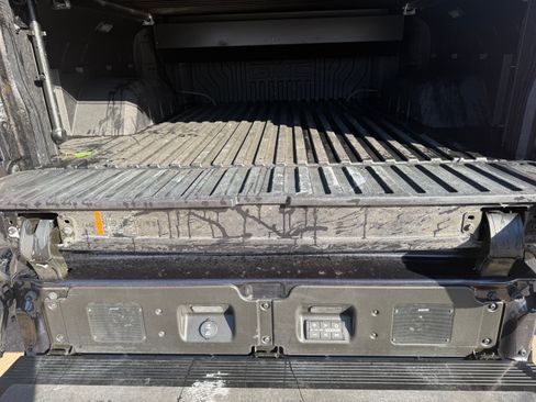 Used 2022 GMC Sierra 1500 Denali Ultimate image 17