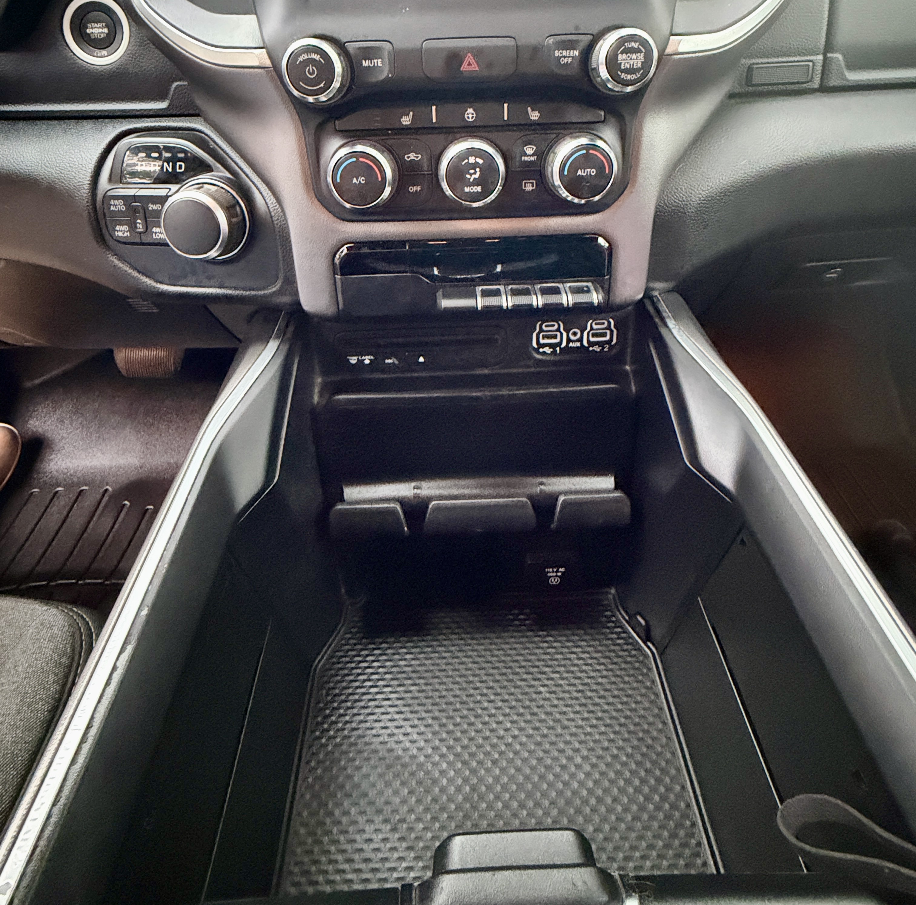 Used 2019 RAM 1500 Big Horn AWD/4WD image 29