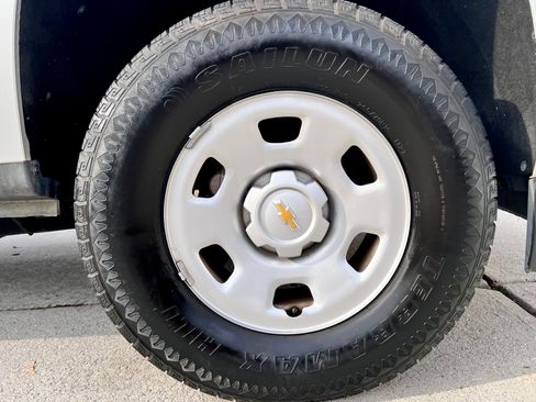 Used 2018 Chevrolet Colorado W/T image 24