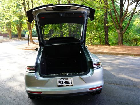 Used 2020 Porsche Panamera GTS AWD/4WD image 32